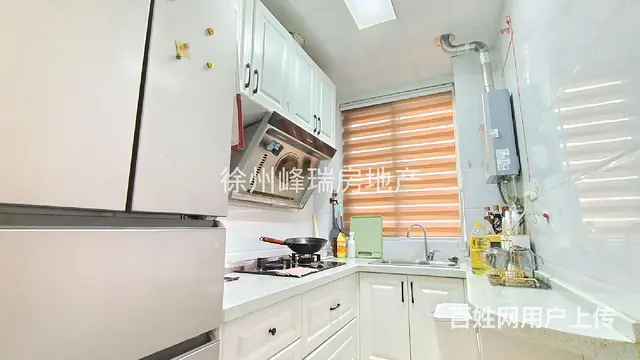 急租区政府对面 精装两室 家具家电齐全 带暖气 拎包即住！！ - 图片 7