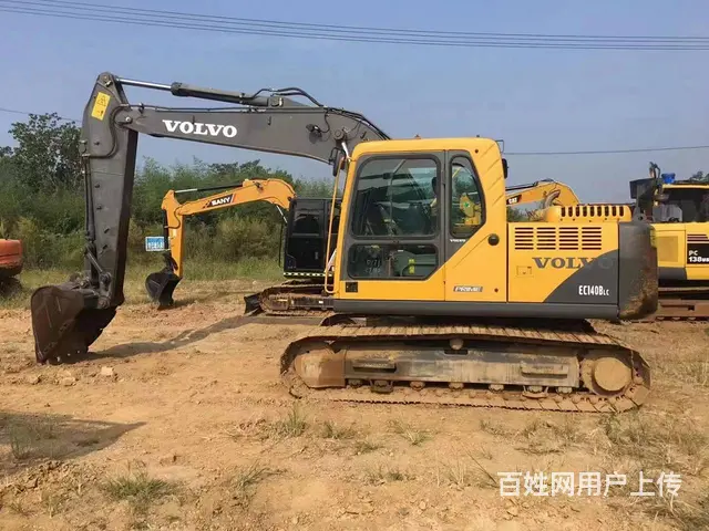 转让甘肃本地一台沃尔沃140二手挖掘机全国包送 - 图片 1