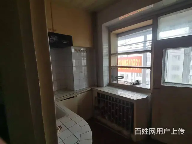 铁路村60平5.1万6楼飞顶，地理位置优越，站前岗台下行 - 图片 4