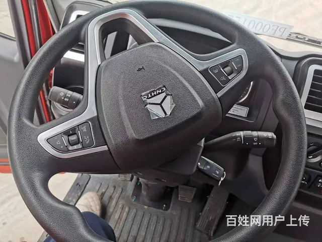 重汽豪曼蓝牌挖掘机平板车可拉10吨挖掘机可分期 - 图片 2