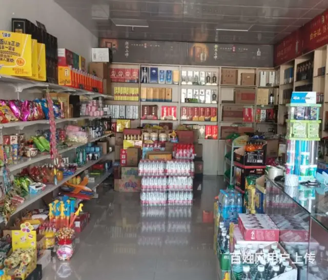 (转让) 老城春都路烟酒店出租，无转让费，房东急租 - 图片 2