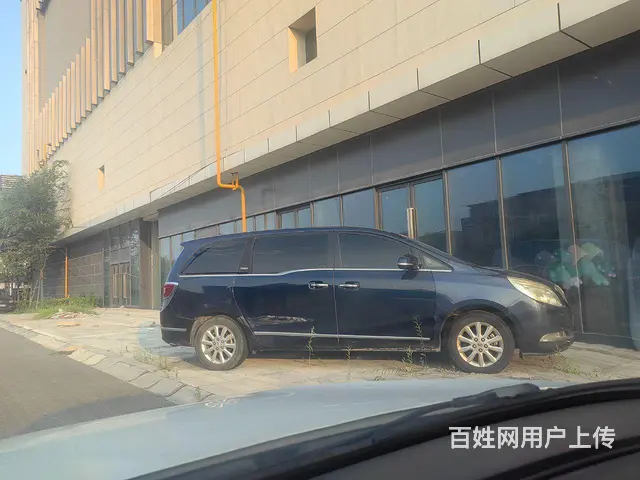 别克GL8 2011款 GL8 豪华商务车 3.0 手自一体 - 图片 2