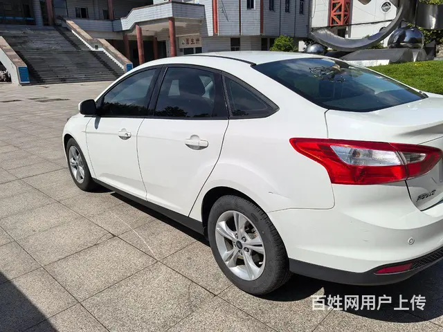 福特 福克斯 2012款 福克斯-三厢 1.6 双离合 风尚 - 图片 3