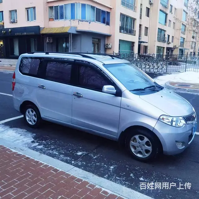 五菱 宏光 2013款 1.5 手动 豪华型7-8座 - 图片 4