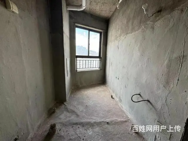 满江片区大型小区
单价5500 - 图片 8