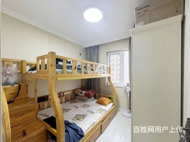 地铁口上的三室两卫 精装修 - 图片 4