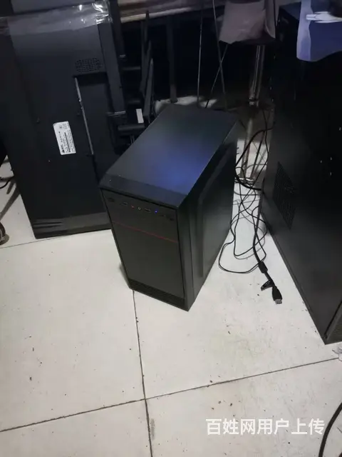四核八线程8G内存60G固态+500G双硬盘独显台 - 图片 1