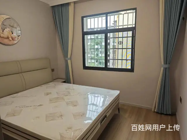 上高中学旁三楼精装三房送家具有地下室可按揭上学方便 - 图片 1