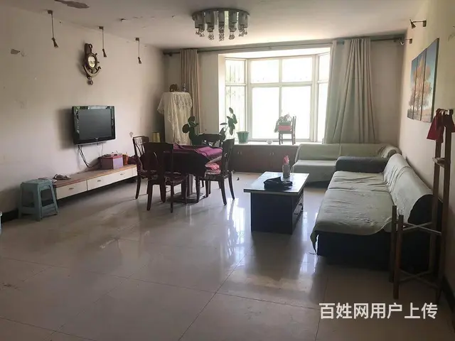 育英街附近车库上2层三居带车库 普通住宅 精装修 - 图片 1