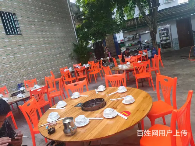 （51旺铺推荐）高坡上村出租白天时间段290平带外摆餐饮店 - 图片 5