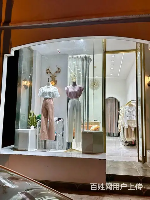 店铺位置优越 客流量大 是做生意的好地方 - 图片 2