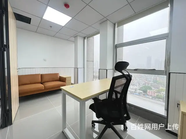 海珠广场办公室特价招租，落地窗带两个经理室，精装修配置家具 - 图片 2
