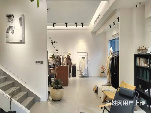 （易转推荐）新昌新装修客源稳定服装店转让 - 图片 5