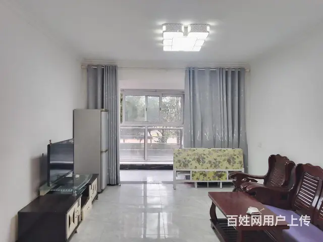 三室一厅一卫出租 - 图片 1