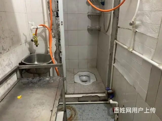 吉大泉搂二房一厅1000元 - 图片 1