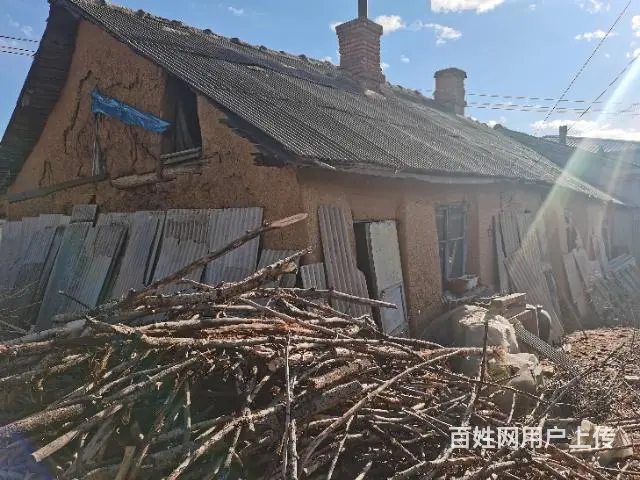 萝北苗圃土房两室正南低价出售 - 图片 1