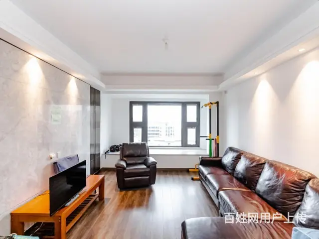 中骏天荟116平三房，三开间朝南，统装交付拎包入住，诚售 - 图片 1