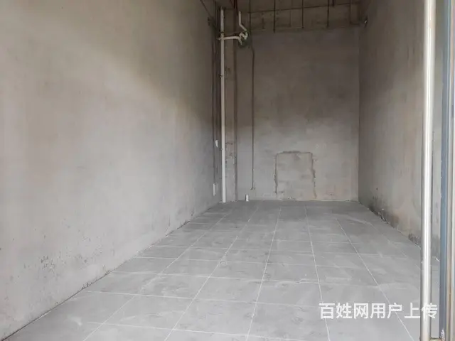 （51旺铺推荐）秀英区远大购物中心60平铺面出租 - 图片 3