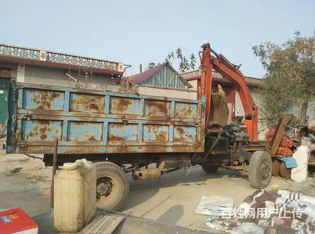四不象随车挖 - 图片 2