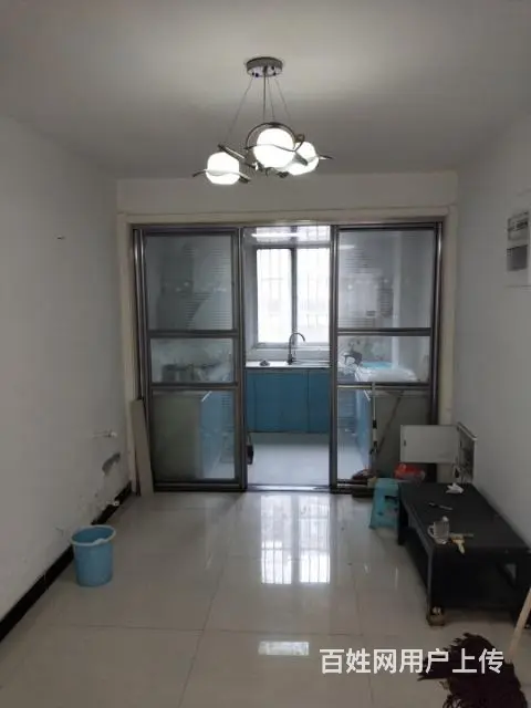 泉城花都我c区一楼120平出租 - 图片 1
