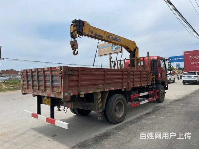 二手6吨随车吊便宜卖 18年个人包提档车况极品 - 图片 3