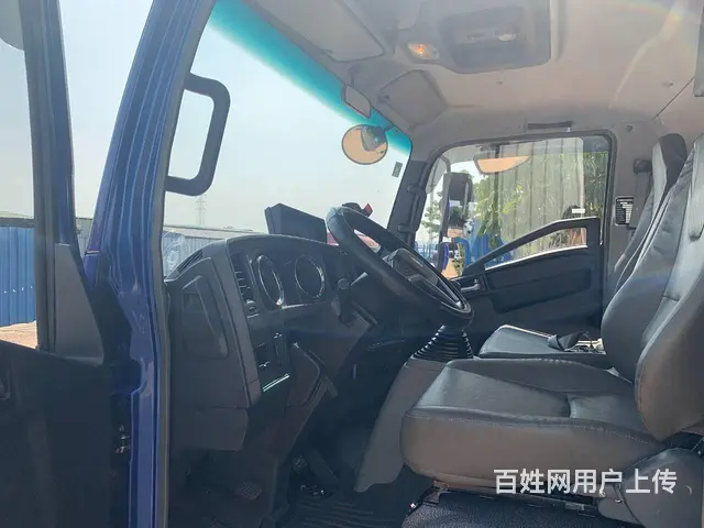 重汽 厢式 带合法尾板 - 图片 4