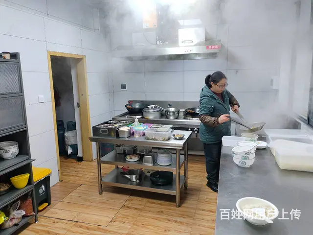 （老板本人）大型成熟小区全新精装修临街餐馆粉店优价转6008 - 图片 7
