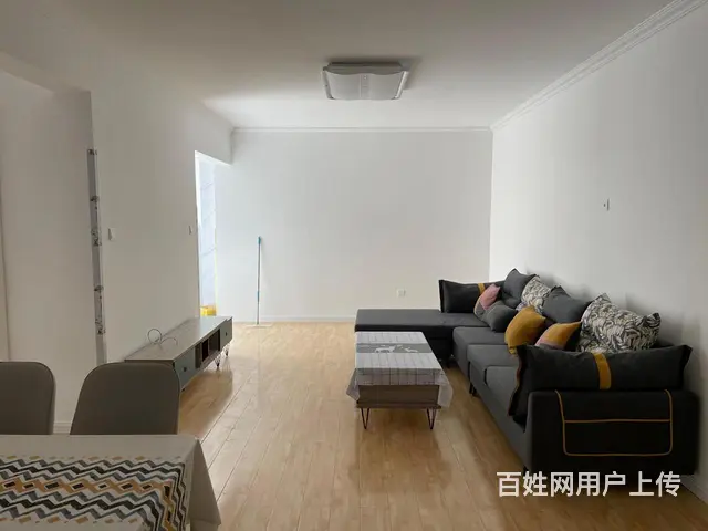 德蚨家园精装二室二厅南向好房出租了 - 图片 1