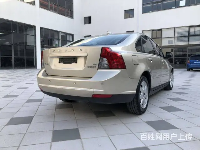 沃尔沃S40 2010款 2.0 双离合 智尊版 - 图片 3