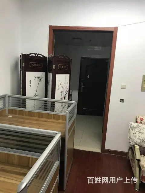 地铁房府琛大厦(新北) 商住两用1厅--朝南 中等装修 - 图片 4