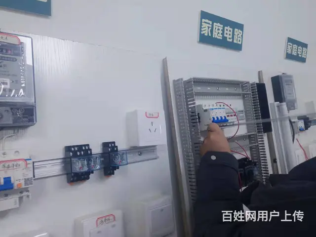 徐州平面设计培训班哪有多少钱可以学春华性价比高 - 图片
