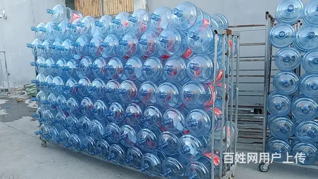 新疆乌市大桶水桶装水冰川水纯净水配送中心 - 图片 1