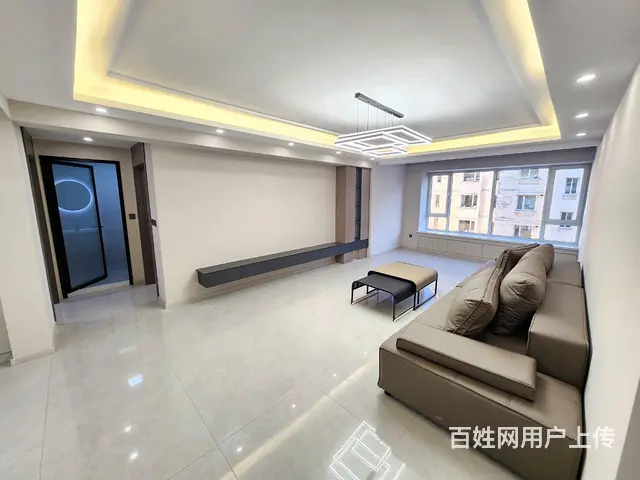 新玛特 容大商城步梯4楼 平台上的2楼 南北等宽 0首付 - 图片 8