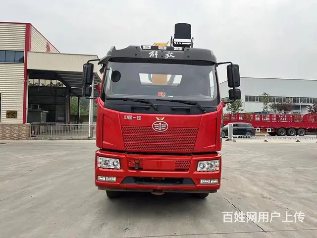 二手徐工8吨随车吊 20年个人准新车便宜卖保险在 - 图片 2