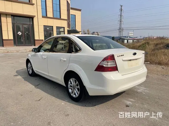 福特 福克斯 2013款 经典福克斯-三厢 1.8 手自一体 - 图片 4