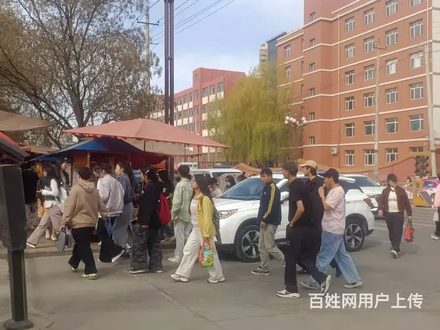8985（铺联邦）和平大学城孵化园品牌店转让 - 图片 1