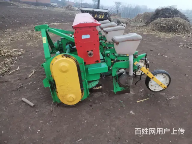 大华旋耕机带玉米播种机自夹试的 - 图片 2
