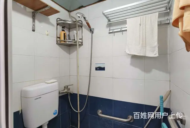 拱北关口龙城大厦电梯精装一房一厅出租，租价1600。近关口 - 图片 7