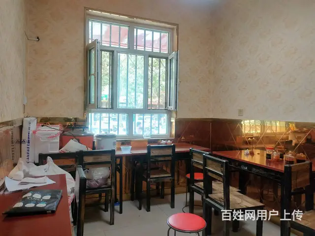 B个人一小南街十字路口餐饮店转让 - 图片 4