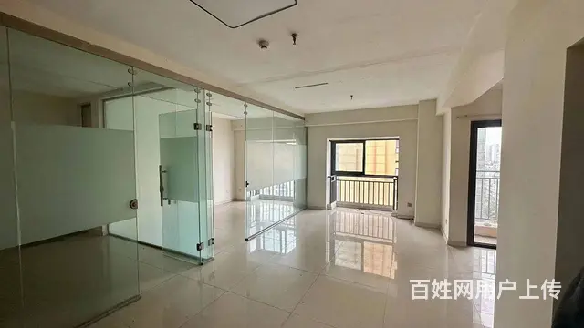 金府SOHO公寓出租 可住可办公带厕所 - 图片 1