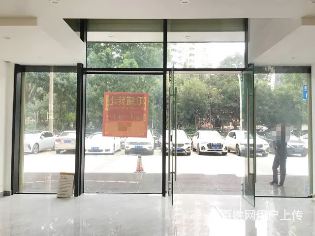 （51旺铺推荐）国贸金龙路逸龙广场一楼64平铺面招租 - 图片 8