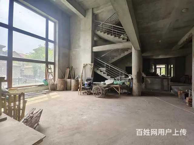 盛和天下别墅 1000米独栋型 八间套卧 300平花园 车库 - 图片 1
