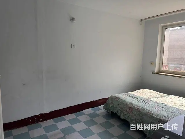 市中心大润发附近，3楼，一室简装， - 图片 3