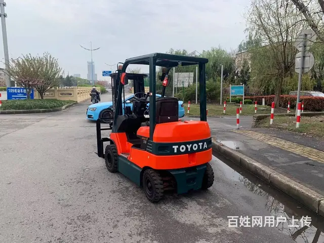 二手电动叉车丰田1.5吨二手叉车低价处理 - 图片 2