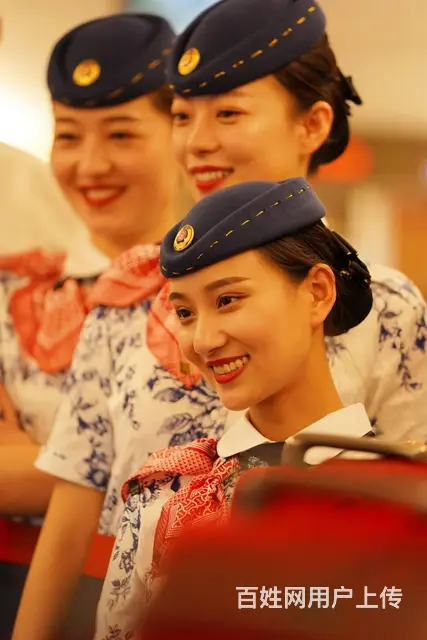 宜春高薪聘机场旅检值机乘务员 - 图片 1