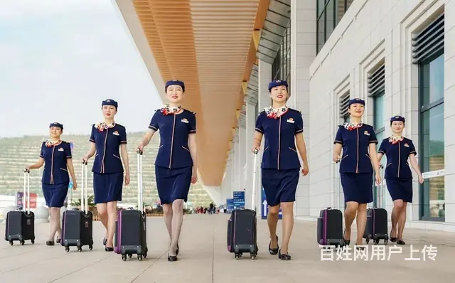 六盘水D虎年英姿飒爽聘高铁乘务员 - 图片 4