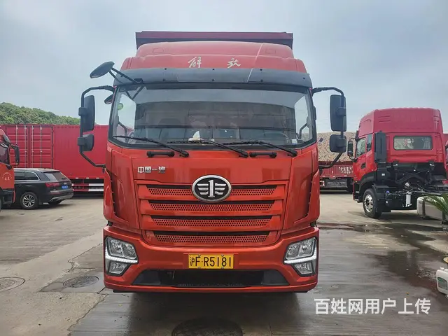 低价出售22年8月8.3米一汽解放JK6箱车 双飞 - 图片 1