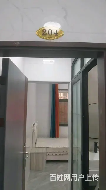 房东出租软三c7对面带阳台小单间 - 图片 1