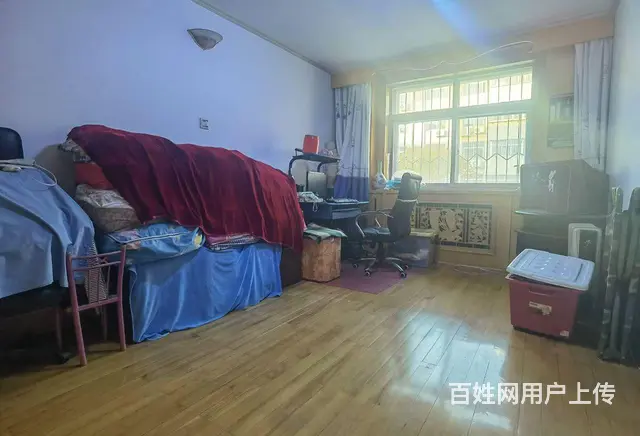 西街小区三楼132平三室两厅一卫简单装修带地下室 - 图片 2