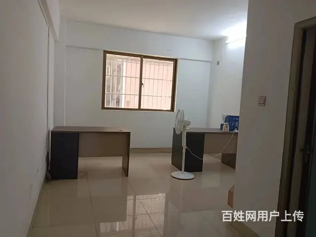 （51旺铺推荐）水头村沿街250平办公室合租，停车位超多 - 图片 1